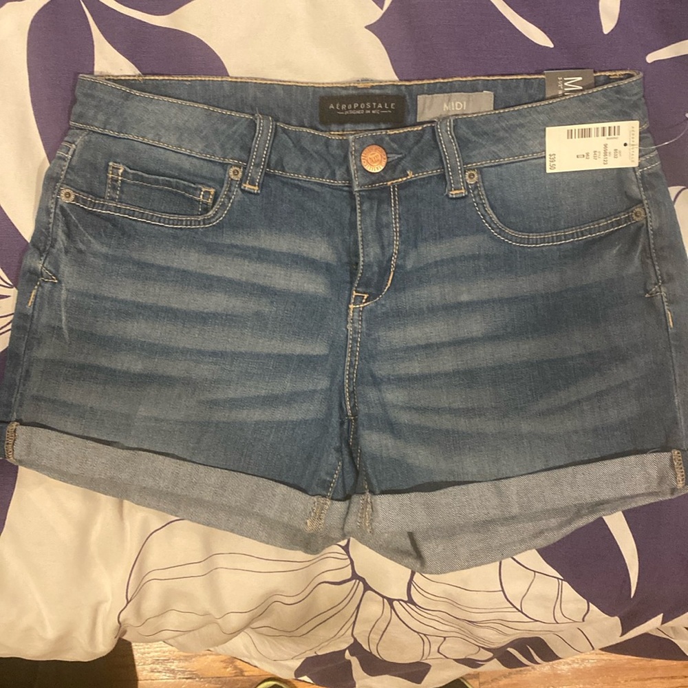 Midi Aeropostale size 8 shorts NWT